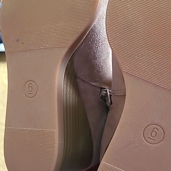 Universal Threads solid tan womens boots size 6 nwt side zip carmel booties boot - Picture 10 of 17